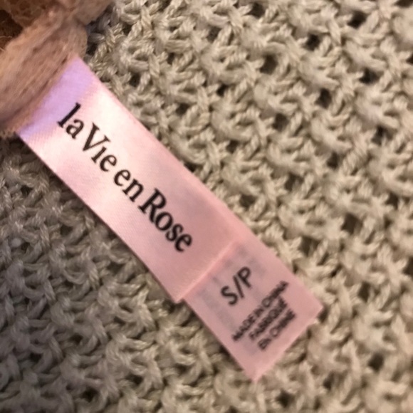 Bralette in size Small - Never Worn - Picture 4 of 4